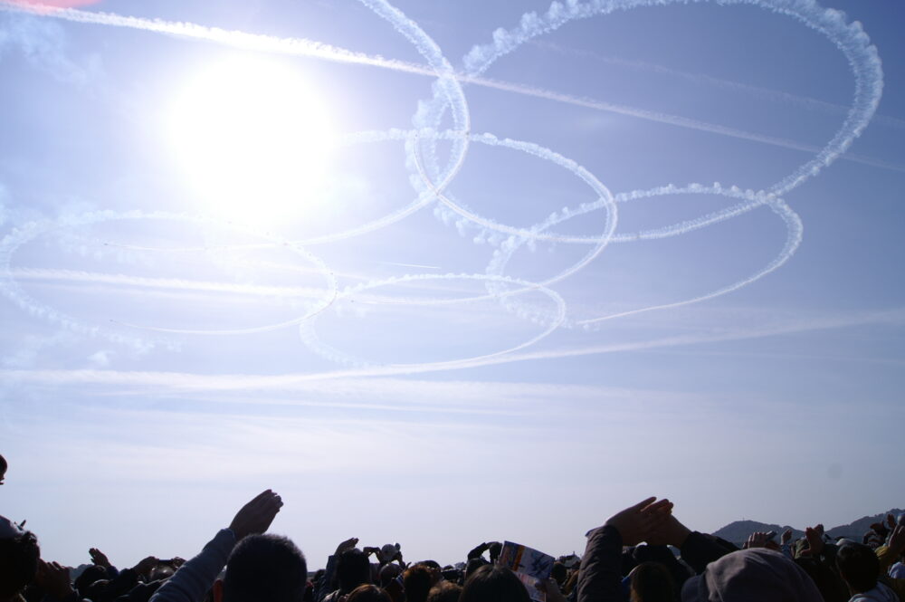 ブルーインパルス　サクラ